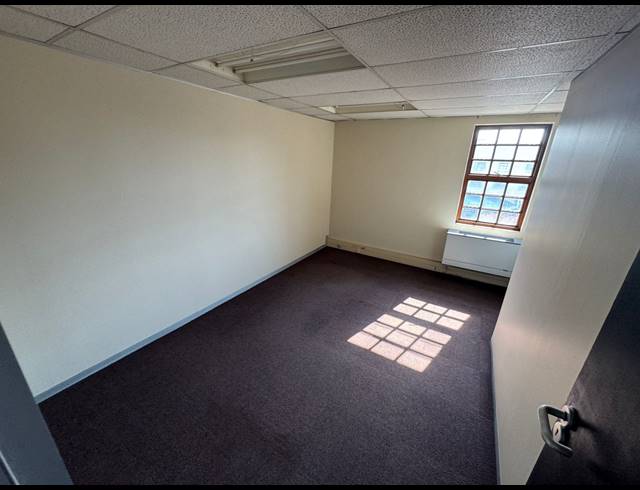 673M² OFFICE TO LET IN EASTGATE